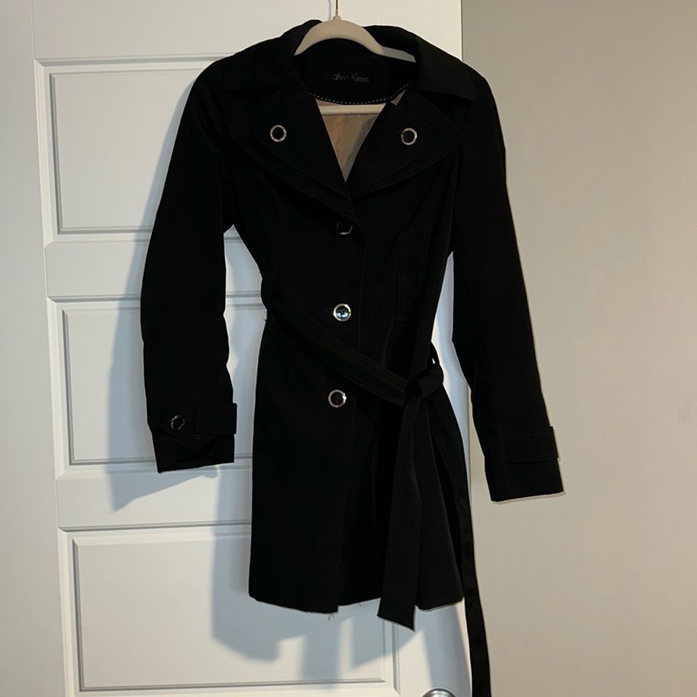 Women’s black Calvin Klein belted trench-coat with hood and gold buttons. Sz XS